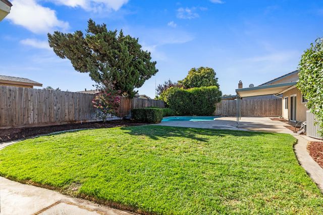 612 Robert Ave, Ripon, CA 95366