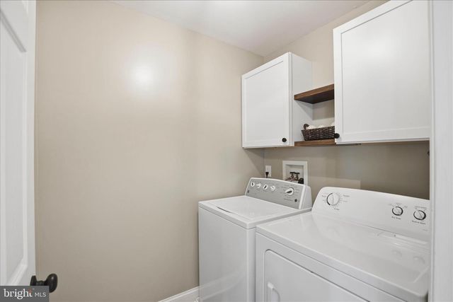3 SHARON LN, Wernersville, PA 19565