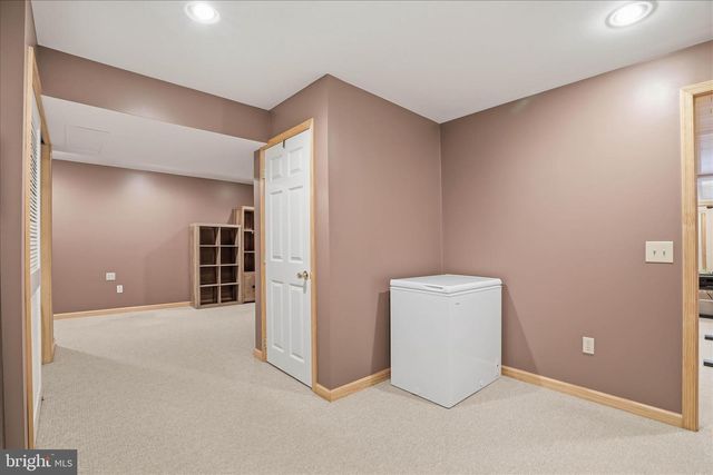 3 SHARON LN, Wernersville, PA 19565
