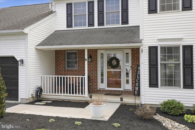 3 SHARON LN, Wernersville, PA 19565