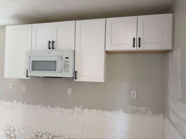 430 42ND AVENUE NE, St Petersburg, FL 33703