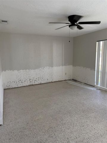 430 42ND AVENUE NE, St Petersburg, FL 33703