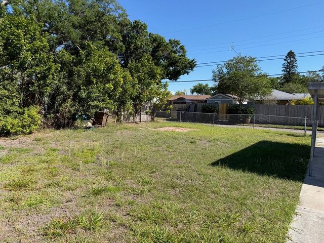 430 42ND AVENUE NE, St Petersburg, FL 33703