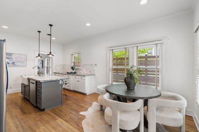 307 E 8th Street, Houston, TX 77007