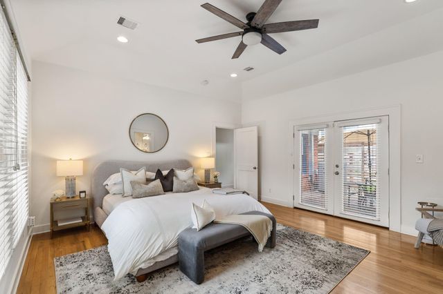 307 E 8th Street, Houston, TX 77007