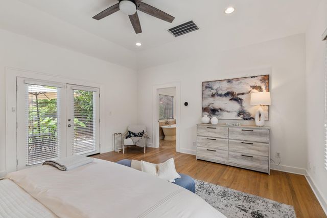 307 E 8th Street, Houston, TX 77007