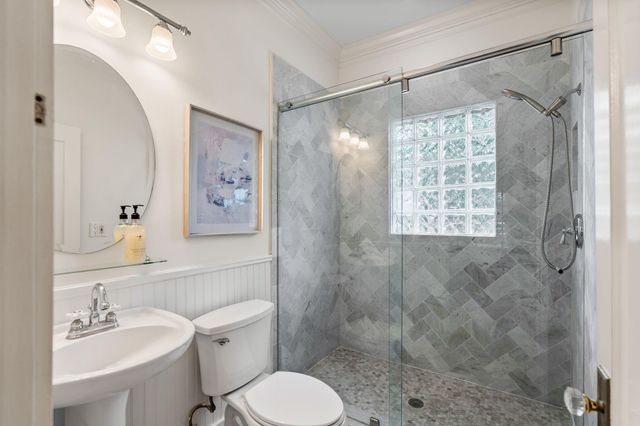 307 E 8th Street, Houston, TX 77007