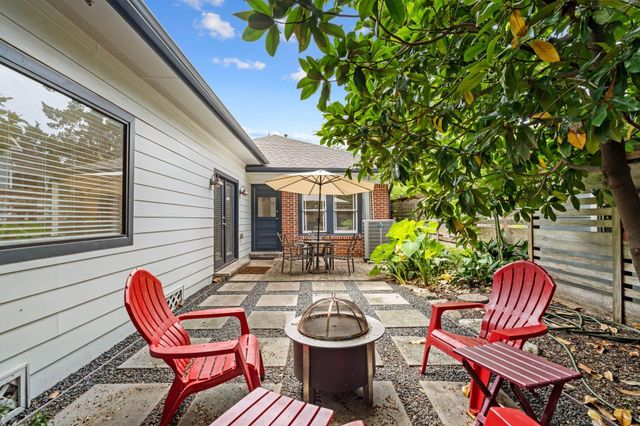 307 E 8th Street, Houston, TX 77007