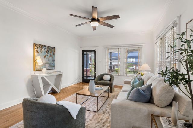 307 E 8th Street, Houston, TX 77007