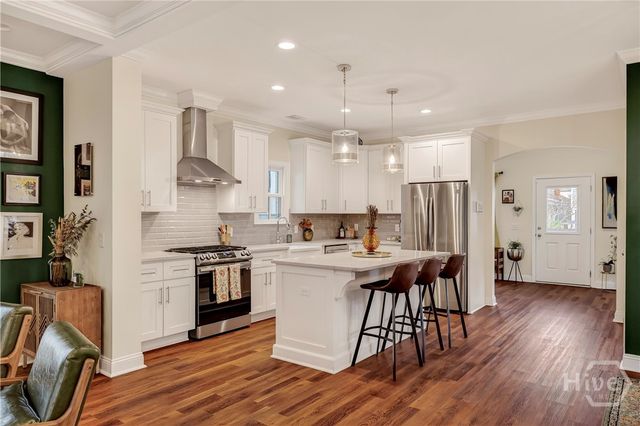 501 E 34th Street, Savannah, GA 31401