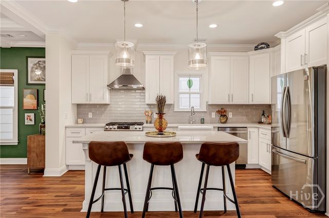 501 E 34th Street, Savannah, GA 31401