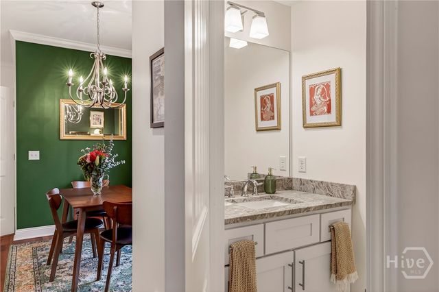 501 E 34th Street, Savannah, GA 31401