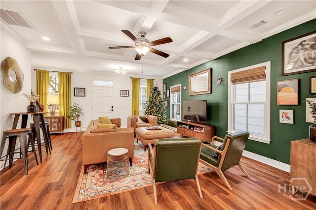 501 E 34th Street, Savannah, GA 31401