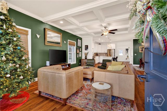 501 E 34th Street, Savannah, GA 31401