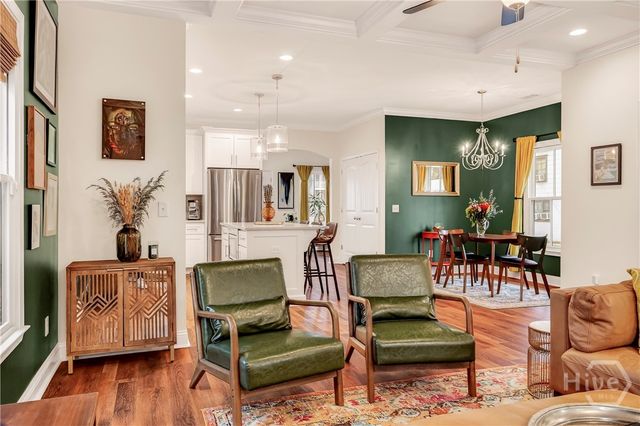 501 E 34th Street, Savannah, GA 31401