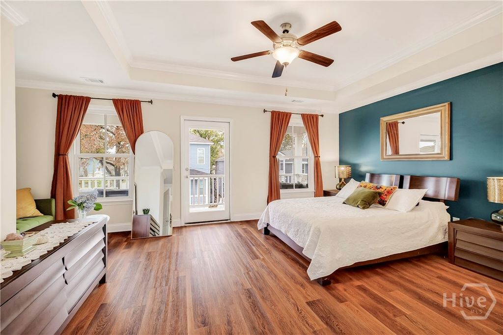 Image 20 of property listing at 501 E 34th Street, Savannah, GA 31401