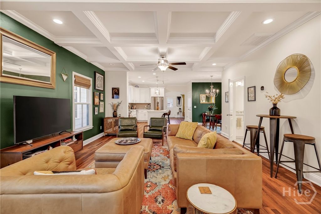 Image 7 of property listing at 501 E 34th Street, Savannah, GA 31401