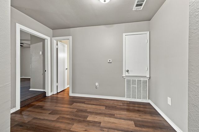 9696 Walnut Street 1902, Dallas, TX 75243