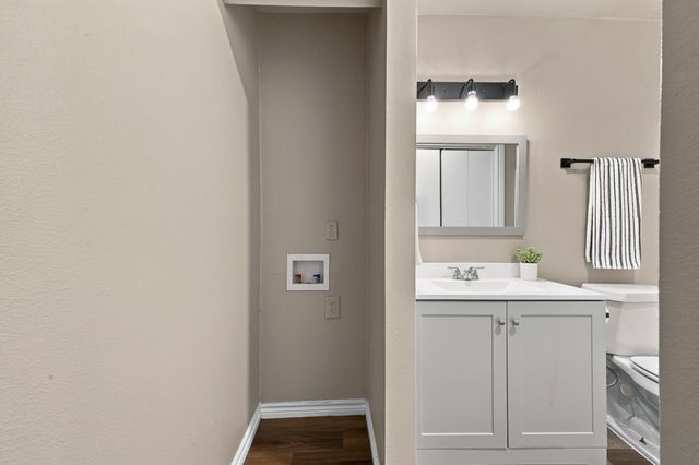 9696 Walnut Street 1902, Dallas, TX 75243