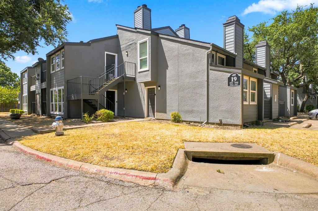 9696 Walnut Street 1902, Dallas, TX 75243