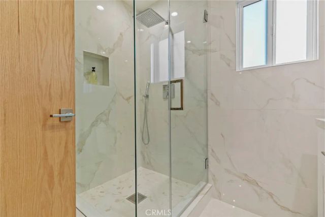 981 Glen Oaks, Pasadena, CA 91105