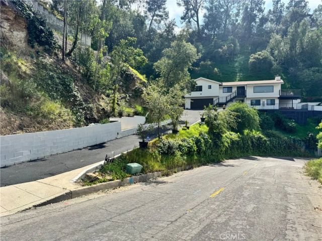 981 Glen Oaks, Pasadena, CA 91105