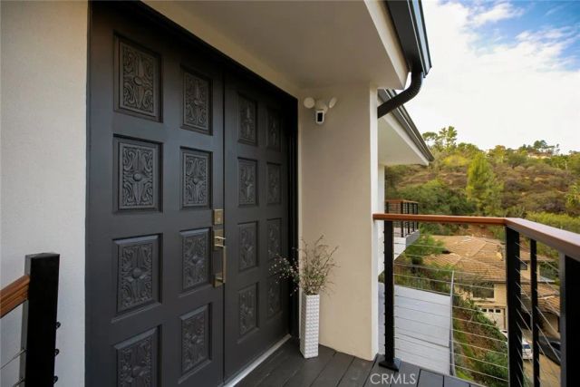 981 Glen Oaks, Pasadena, CA 91105