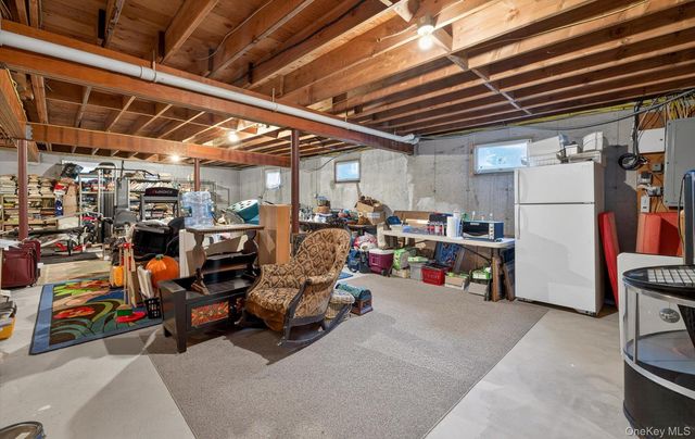 2 Mountain Avenue, Bayville, NY 11709