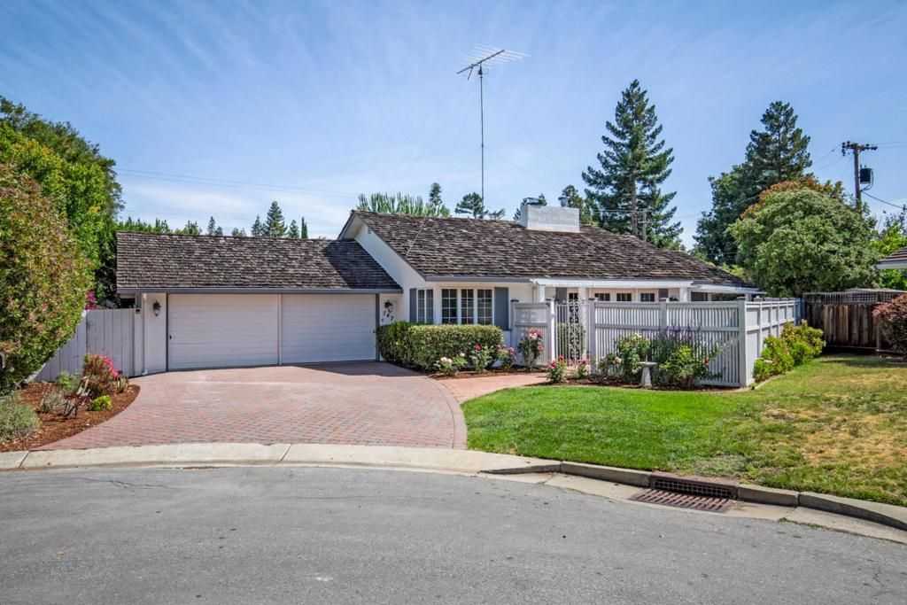 Image 1 of property listing at 747 Alvina Court, Los Altos, CA 94024