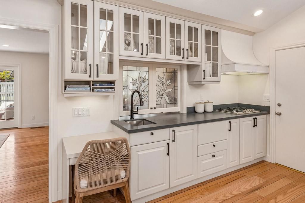 Image 11 of property listing at 747 Alvina Court, Los Altos, CA 94024