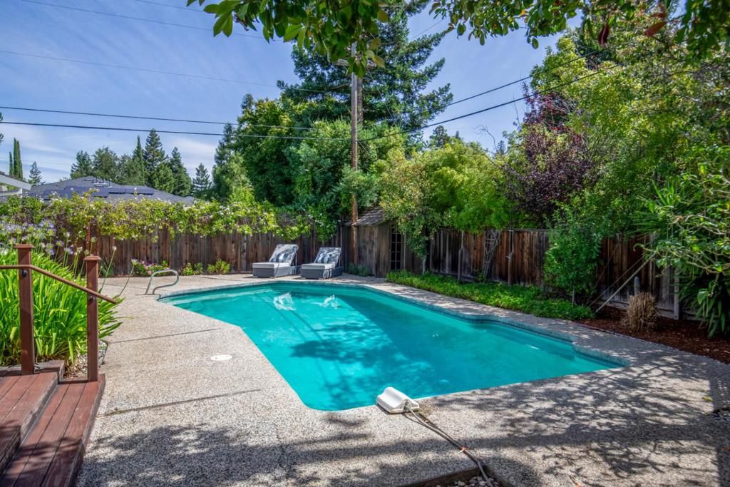 Image 30 of property listing at 747 Alvina Court, Los Altos, CA 94024