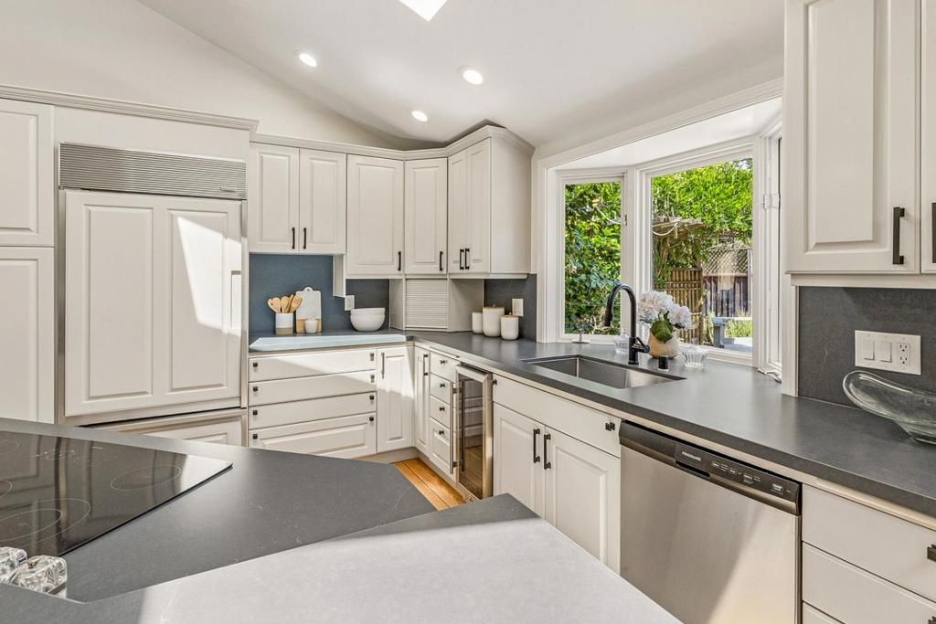 Image 9 of property listing at 747 Alvina Court, Los Altos, CA 94024