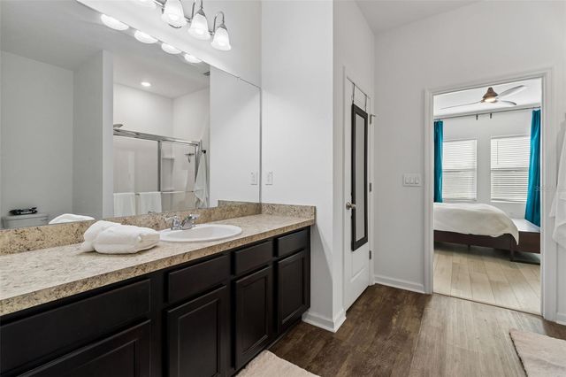 705 GARDEN OAKS SQUARE, Seffner, FL 33584