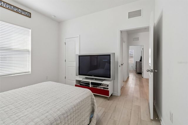 705 GARDEN OAKS SQUARE, Seffner, FL 33584