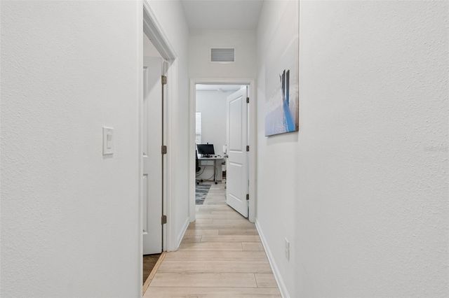 705 GARDEN OAKS SQUARE, Seffner, FL 33584