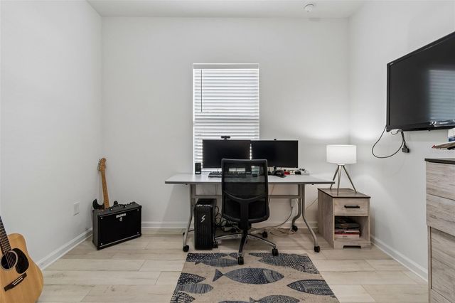 705 GARDEN OAKS SQUARE, Seffner, FL 33584