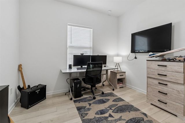 705 GARDEN OAKS SQUARE, Seffner, FL 33584