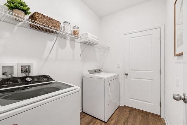 705 GARDEN OAKS SQUARE, Seffner, FL 33584