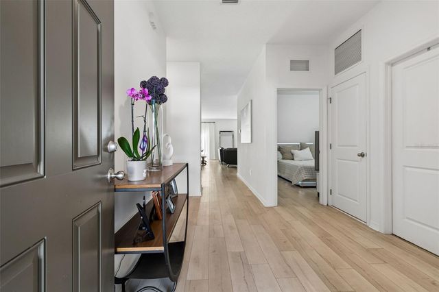 705 GARDEN OAKS SQUARE, Seffner, FL 33584