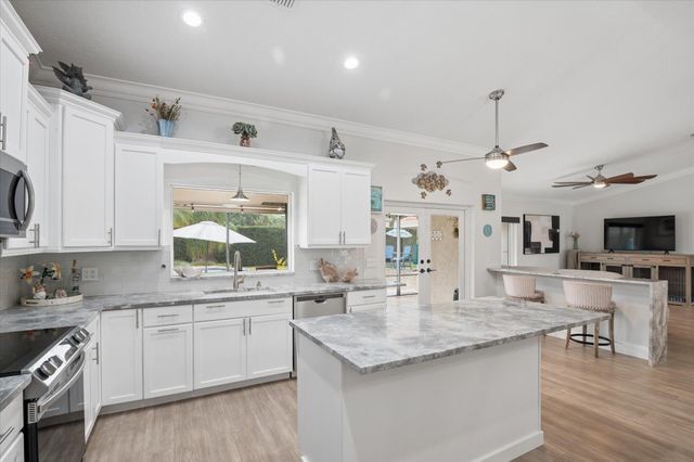 8442 NW 47th Drive, Coral Springs, FL 33067