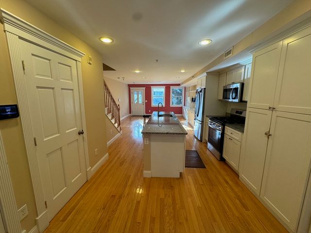 10 Sherman Court -, Somerville, MA 02145
