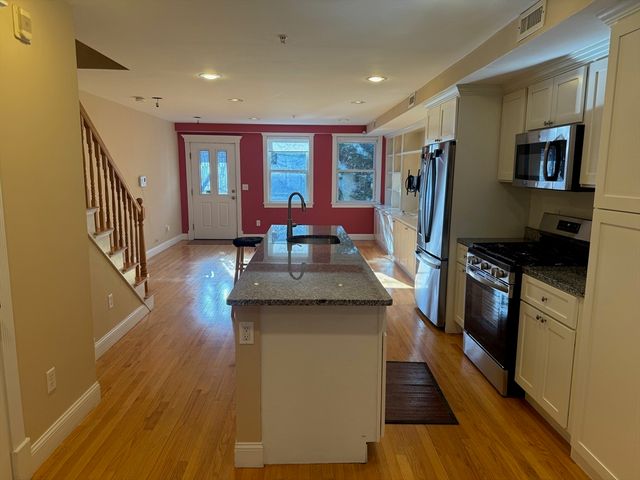 10 Sherman Court -, Somerville, MA 02145