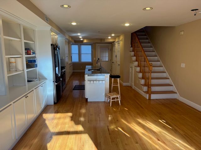 10 Sherman Court -, Somerville, MA 02145