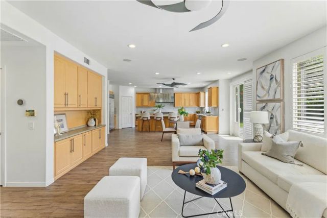 6 Blackbird, Irvine, CA 92618