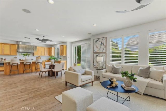 6 Blackbird, Irvine, CA 92618