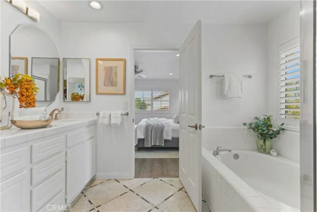 6 Blackbird, Irvine, CA 92618