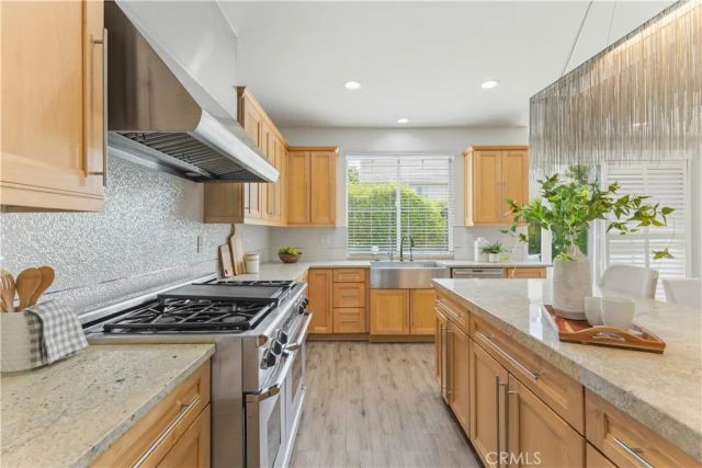 6 Blackbird, Irvine, CA 92618