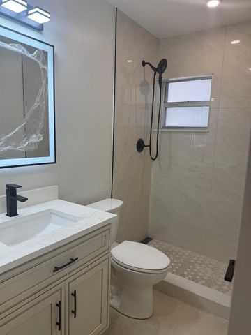2725 Middle River Drive 11, Fort Lauderdale, FL 33306