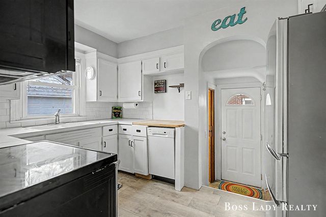 2302 Blaine Avenue, Grand Rapids, MI 49507