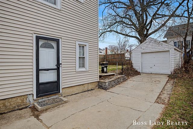 2302 Blaine Avenue, Grand Rapids, MI 49507